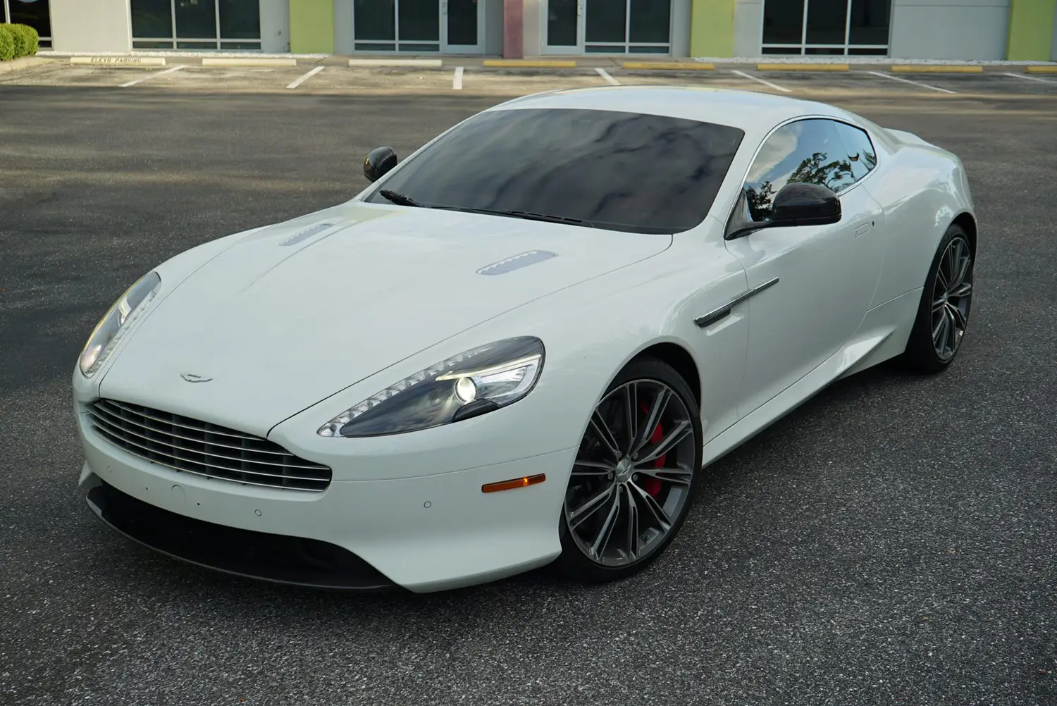 2014 Aston Martin DB9 2014 Aston Martin DB9