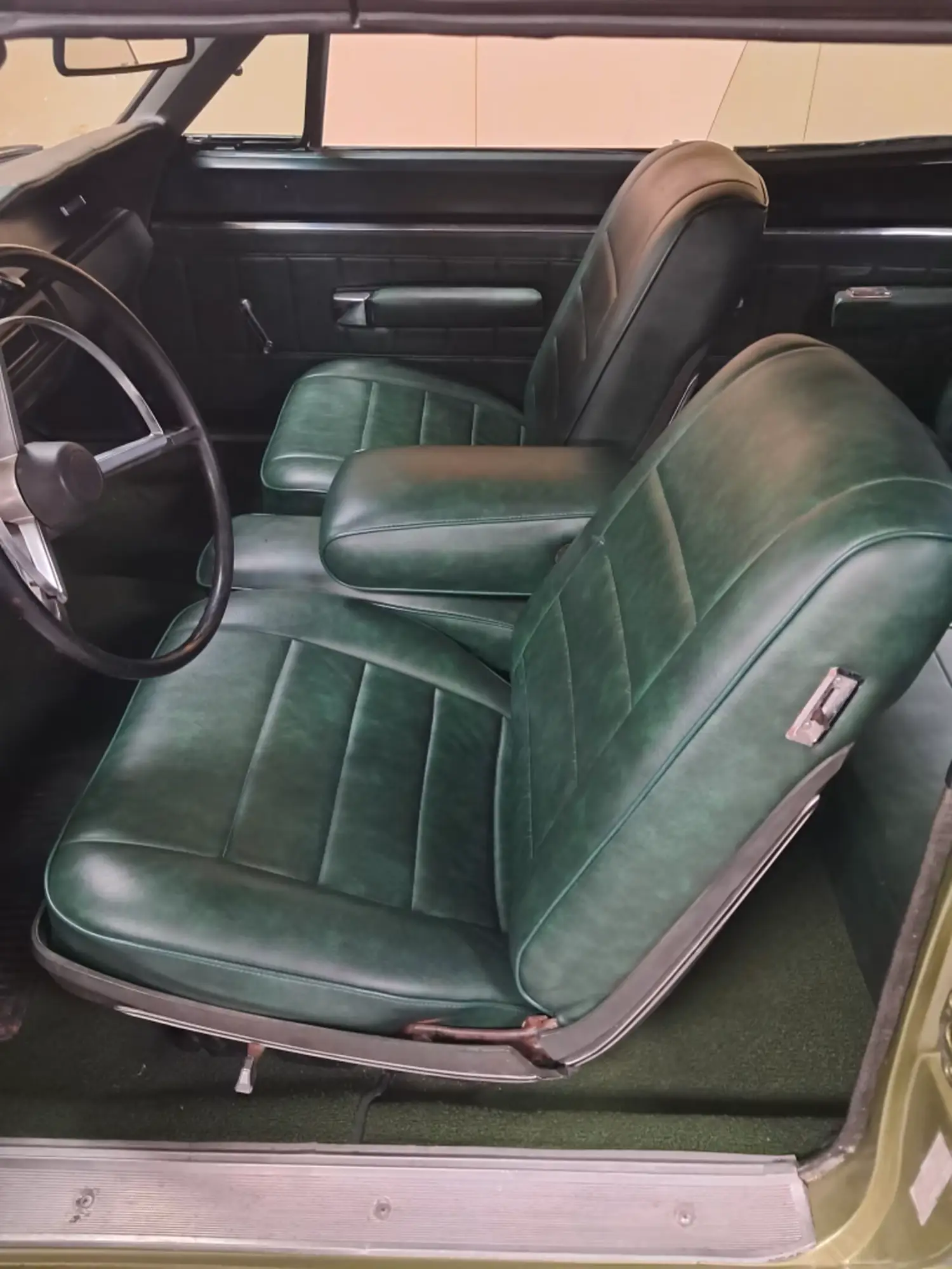 1968 Plymouth Road Runner 383