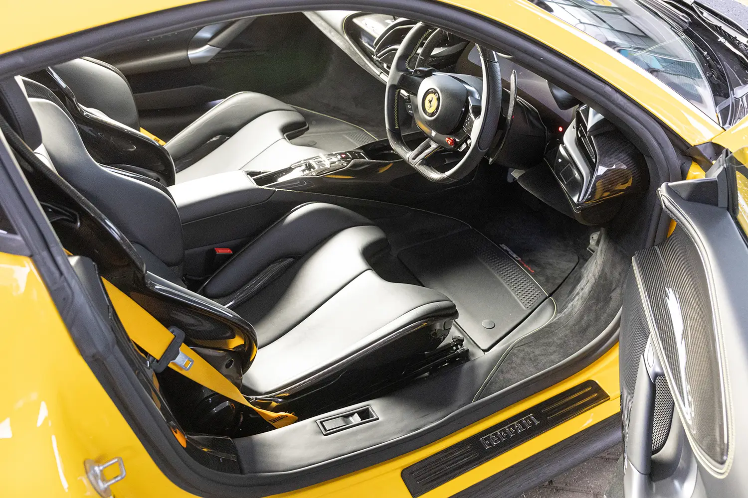 2021 Ferrari SF90 Stradale 2021 Ferrari SF90 Stradale