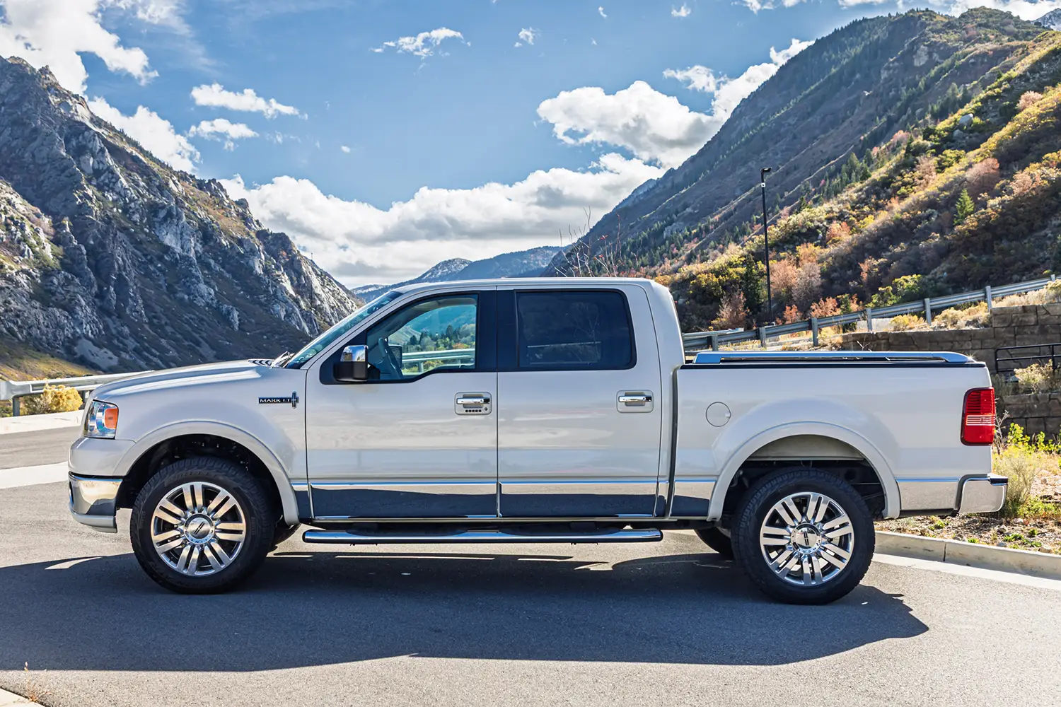 2006 Lincoln Mark LT 4×4 2006 Lincoln Mark LT 4×4