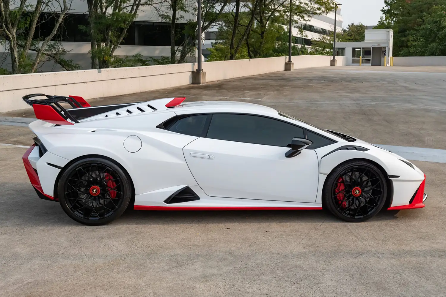 2022 Lamborghini Huracán STO