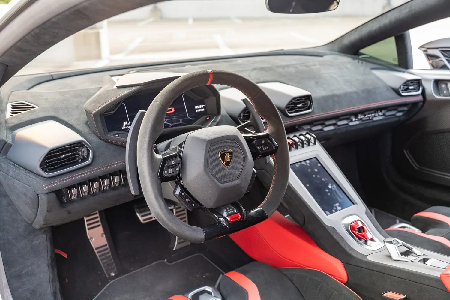 2022 Lamborghini Huracán STO