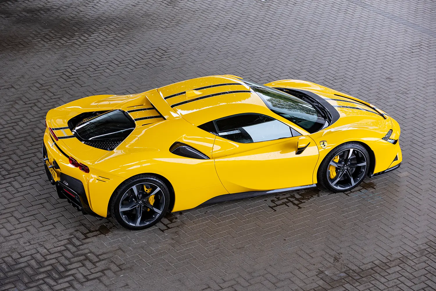 2021 Ferrari SF90 Stradale 2021 Ferrari SF90 Stradale