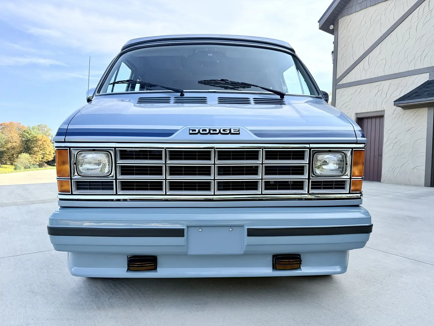 1988 Dodge Ram B350 Maxivan