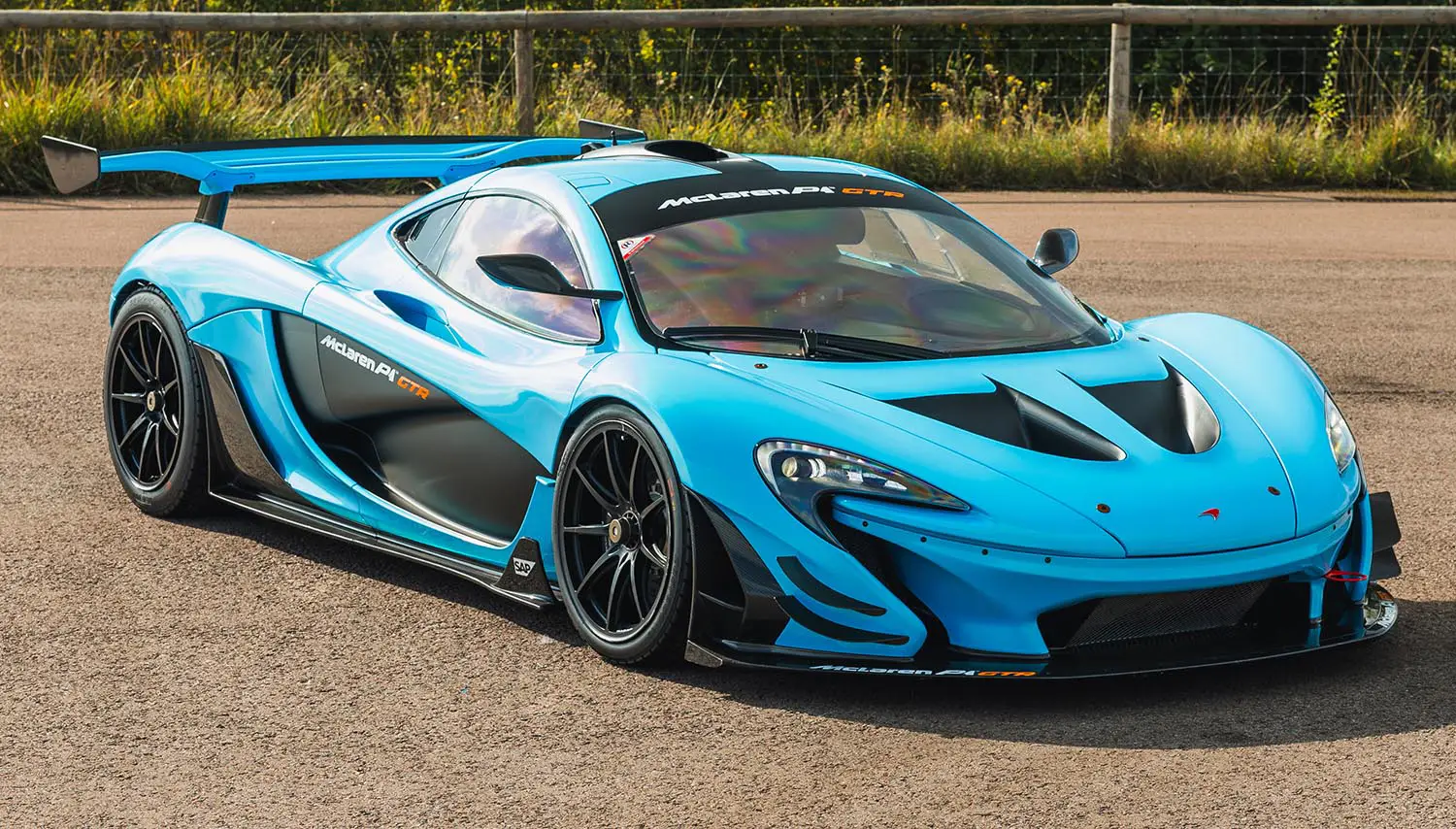 2015 McLaren P1 GTR