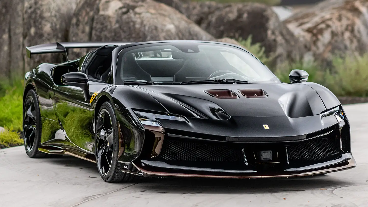 2025 Ferrari SF90 XX Spider