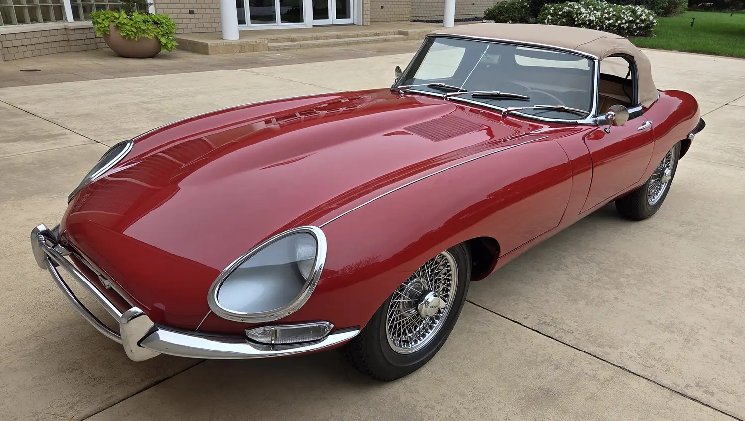 1965 Jaguar XKE Series I 4.2 Roadster