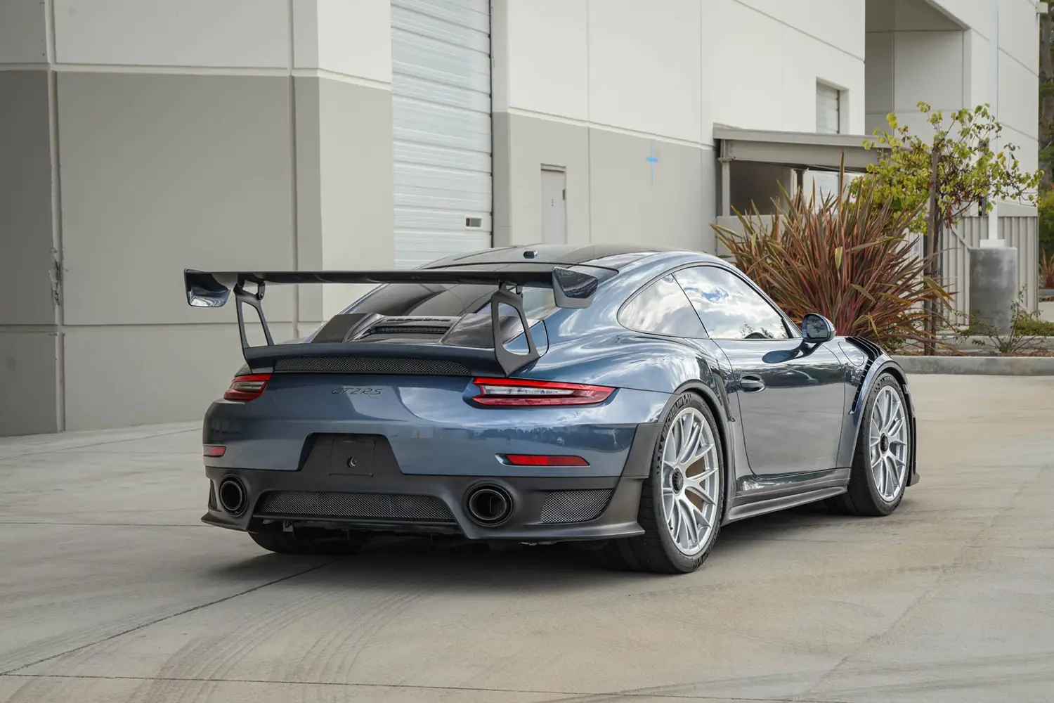 2018 Porsche 911 GT2 RS Weissach