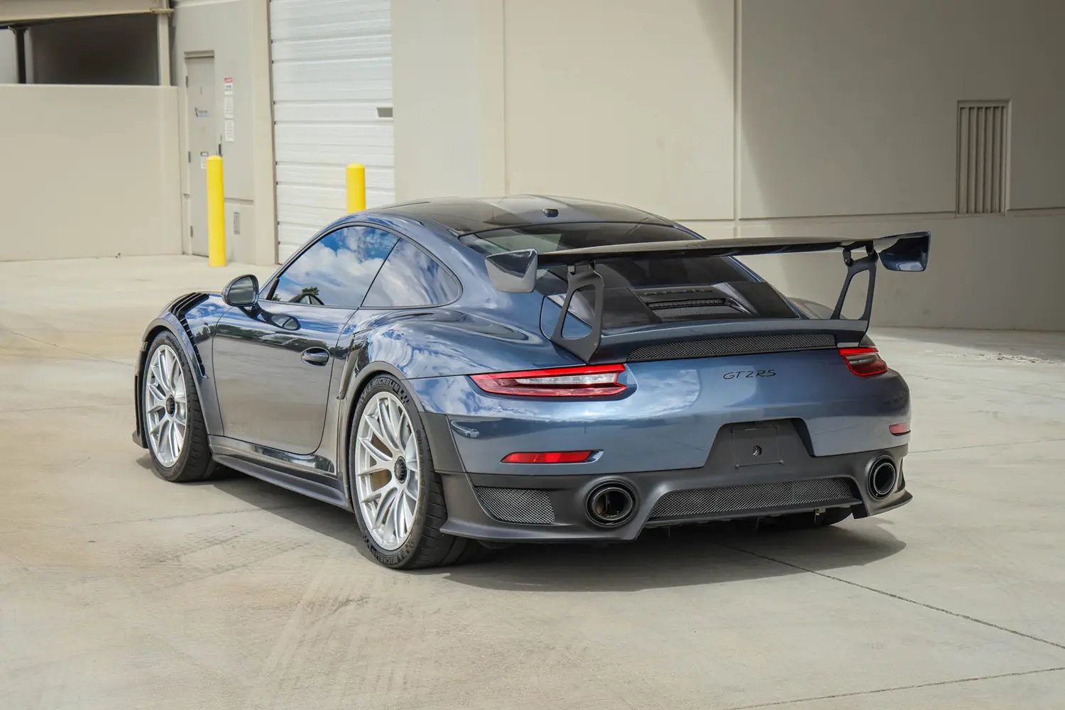 2018 Porsche 911 GT2 RS Weissach