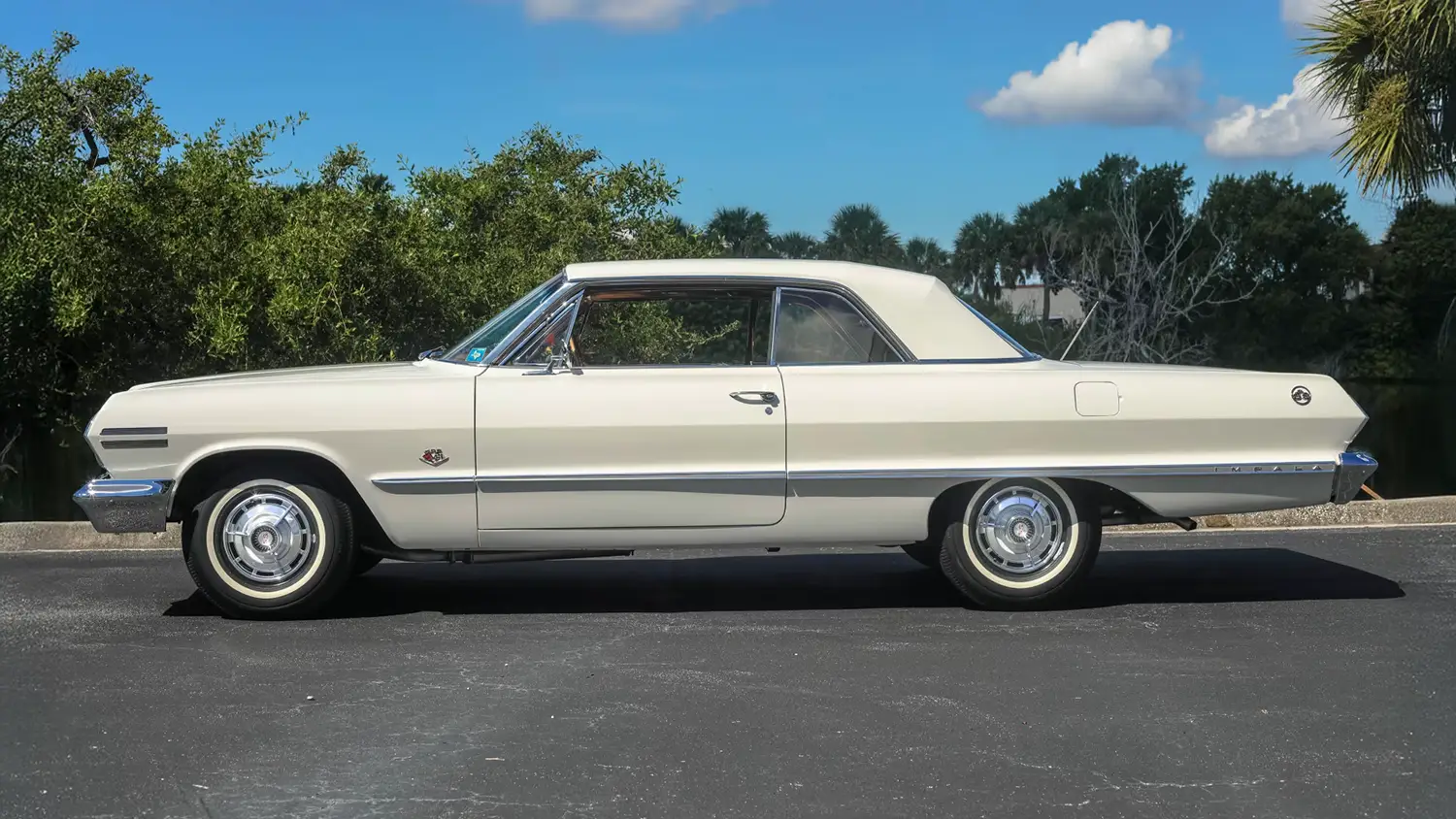 1963 Chevrolet Impala SS Hardtop