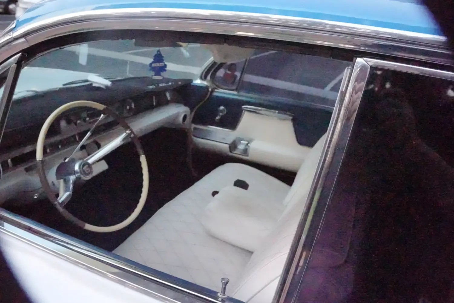 Custom 1962 Cadillac DeVille Sedan