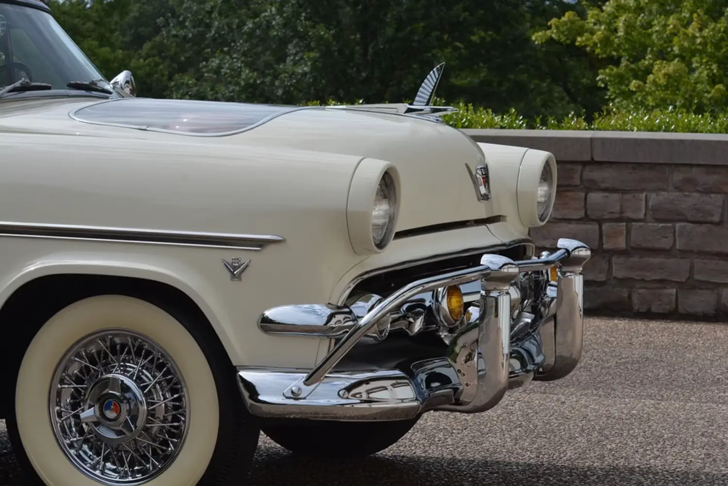 1954 Ford Crestline Sunliner