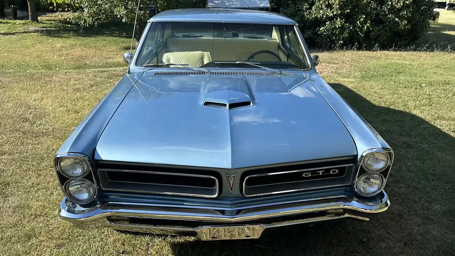 1965 Pontiac GTO Tri-Power