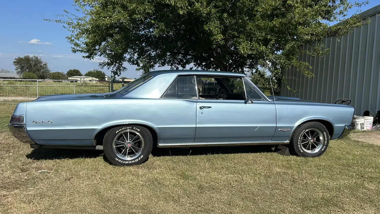 1965 Pontiac GTO Tri-Power