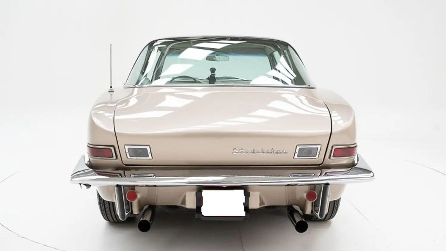 1963 Studebaker Avanti R2