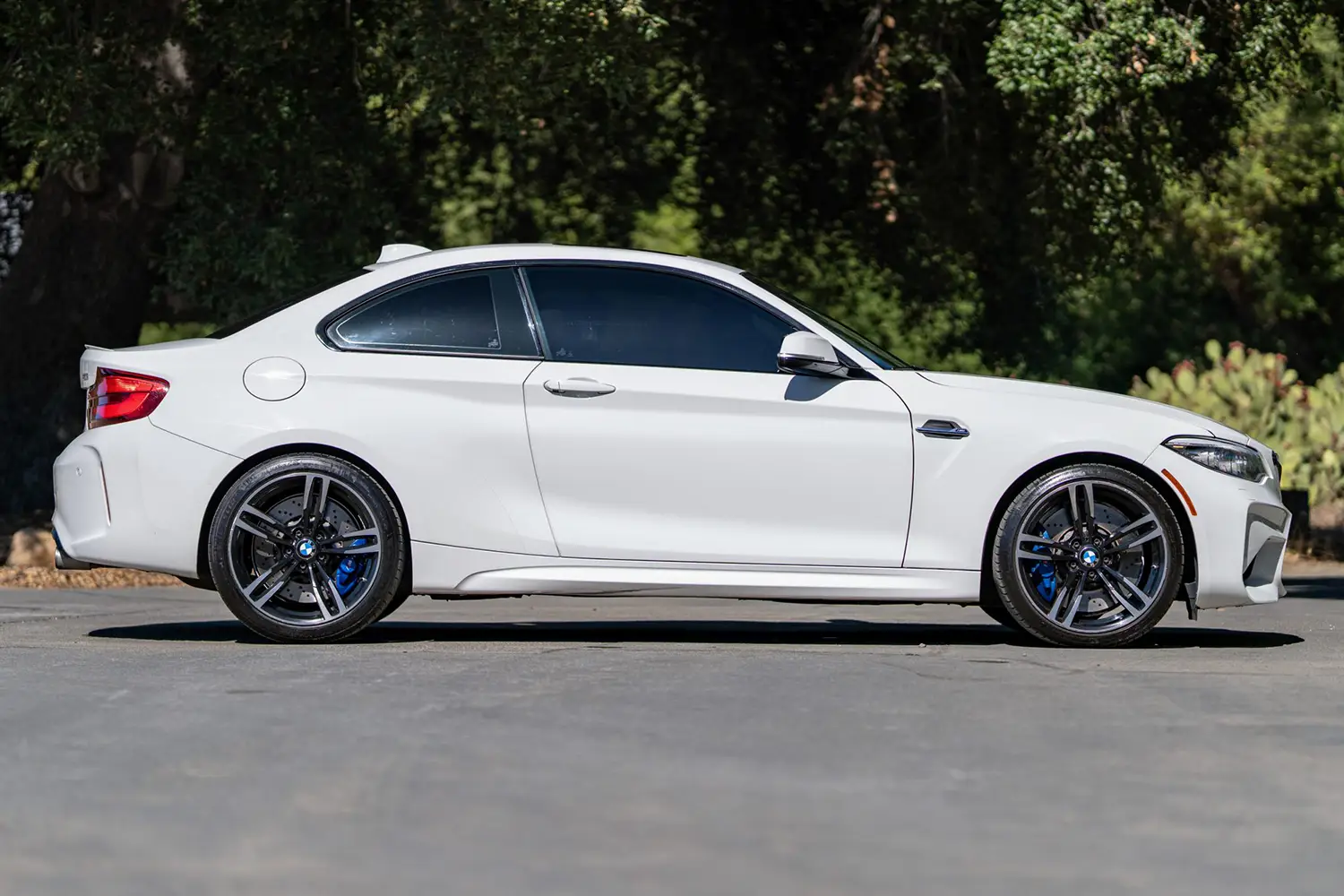 2018 BMW M2 Six-Speed Manual 2018 BMW M2 Six-Speed Manual