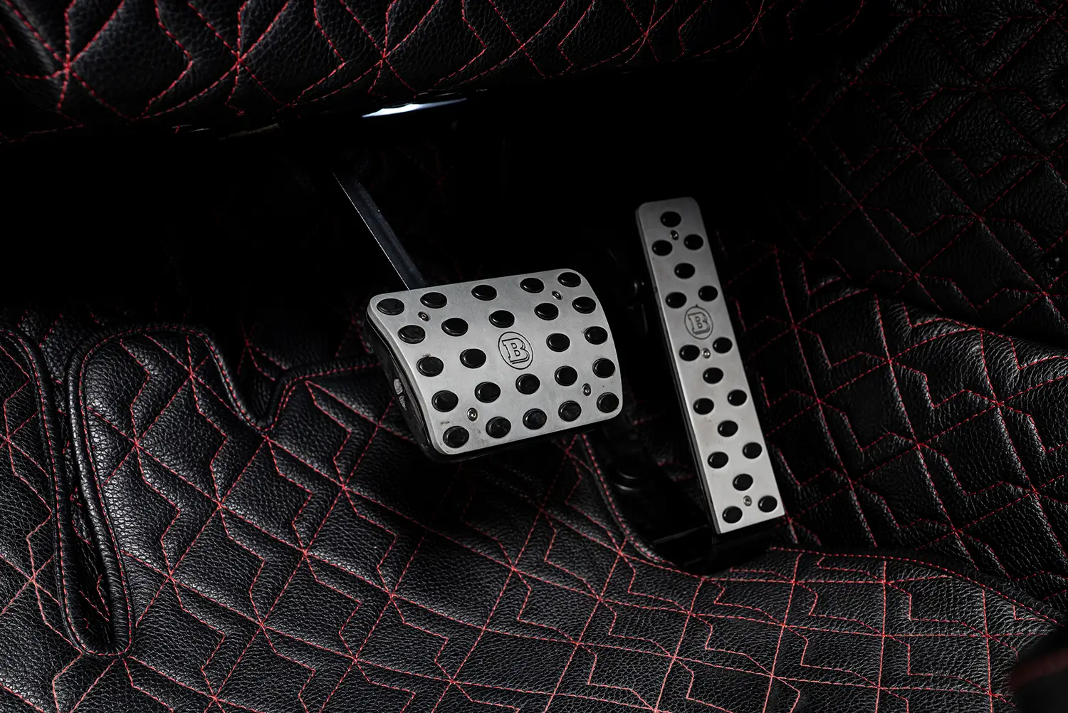 Mercedes-Benz G63 AMG G700 6x6 by Brabus